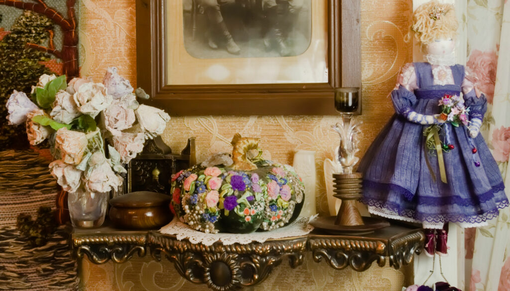 Цветы папье маше и вышитая тыква Татьяна Леонидовна Давыдова